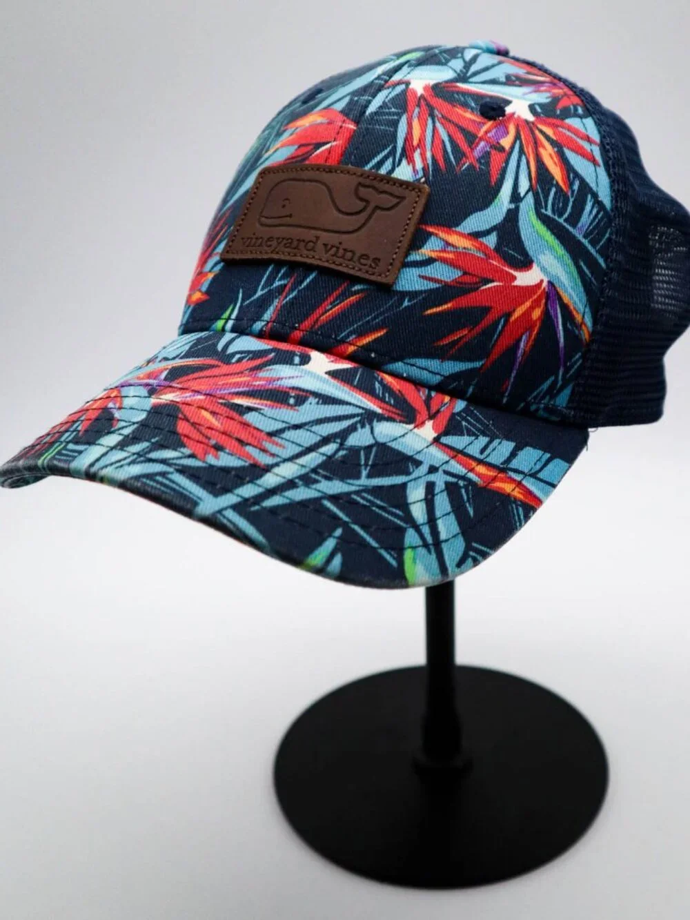 Vineyard Vines Snapback Trucker Hat Whale Logo Tropical Hawaiian Floral Print